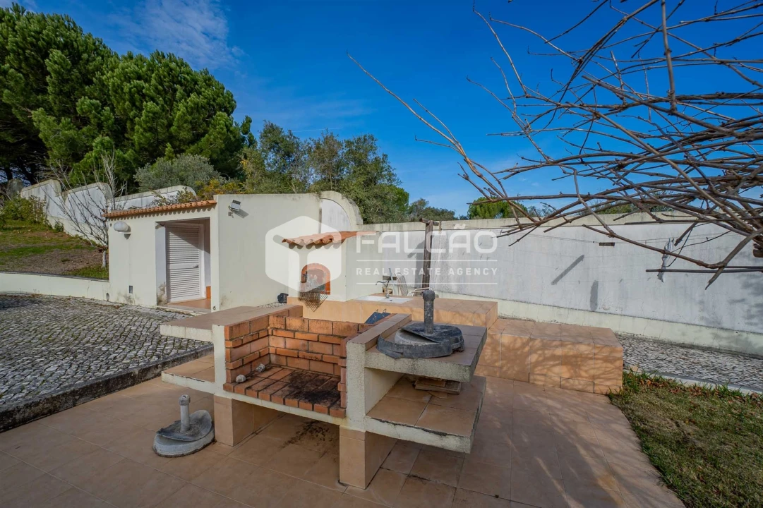 Moradia T7 para Venda em Abitureiras Foto 14