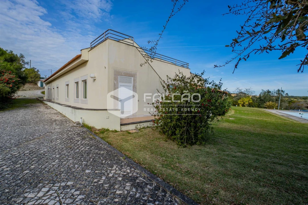 Moradia T7 para Venda em Abitureiras Foto 8