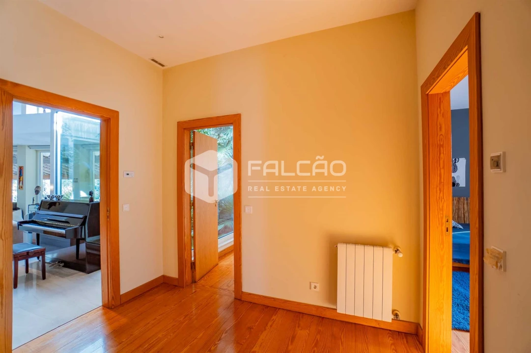 Moradia T7 para Venda em Abitureiras Foto 51