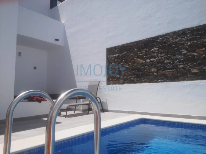 Moradia T4 para Venda em Granja Foto 2