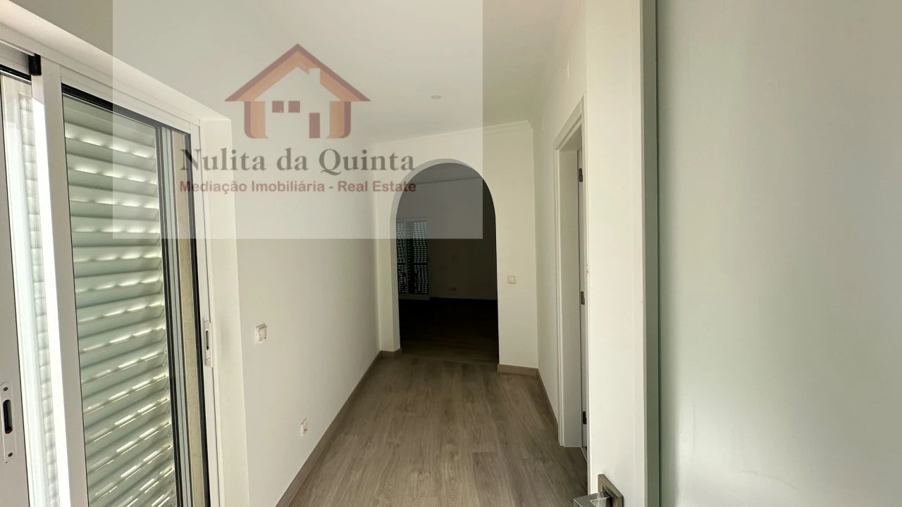 Moradia T4 para Venda em Albufeira e Olhos de Água Foto 18