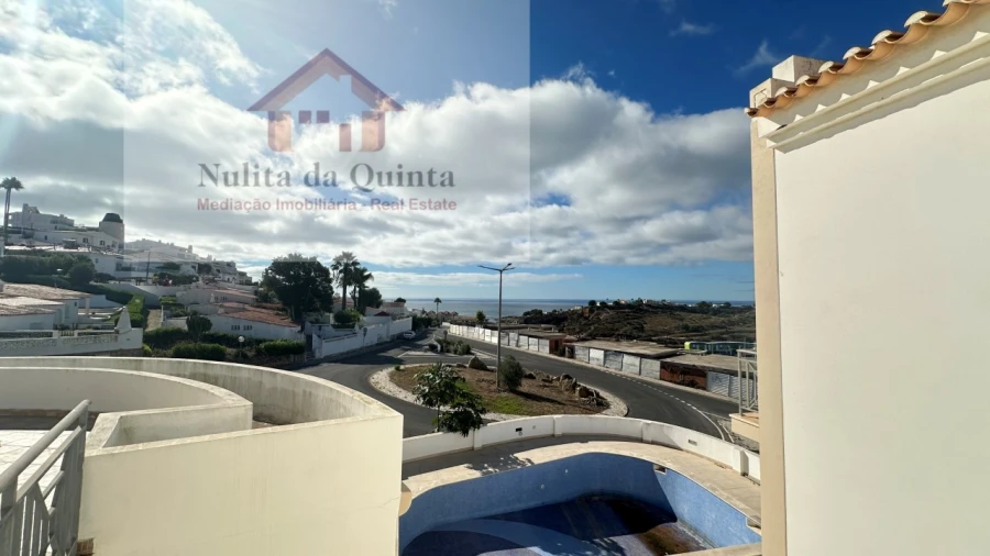 Moradia T4 para Venda em Albufeira e Olhos de Água Foto 17