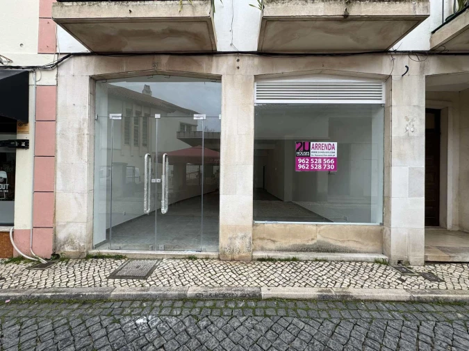 Loja para Arrendamento em São João Baptista e Santa Maria dos Olivais