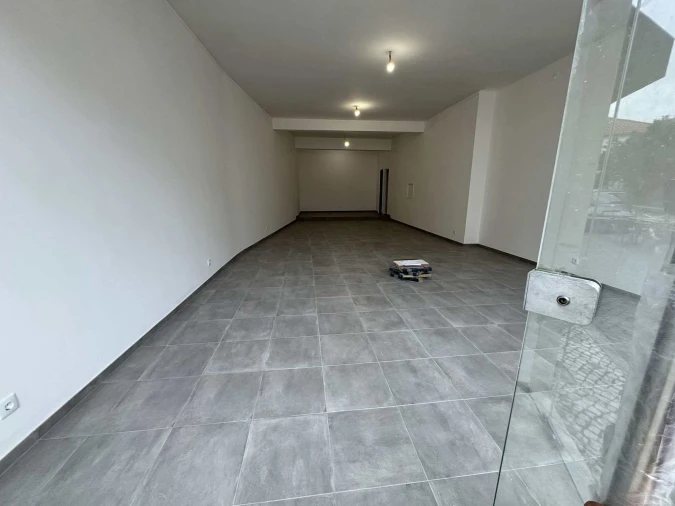 Loja para Arrendamento em São João Baptista e Santa Maria dos Olivais Foto 10