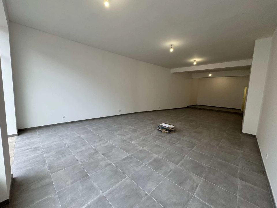 Loja para Arrendamento em São João Baptista e Santa Maria dos Olivais Foto 9