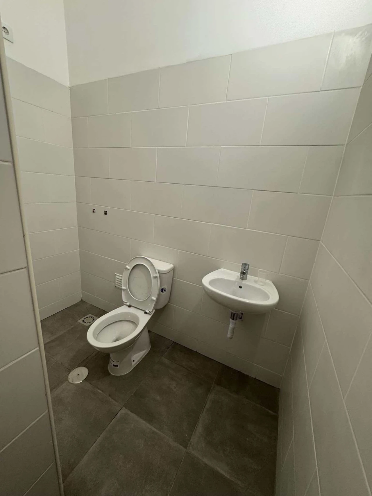 Loja para Arrendamento em São João Baptista e Santa Maria dos Olivais Foto 14