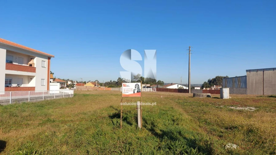 Terreno para Venda em Vieira de Leiria Foto 1
