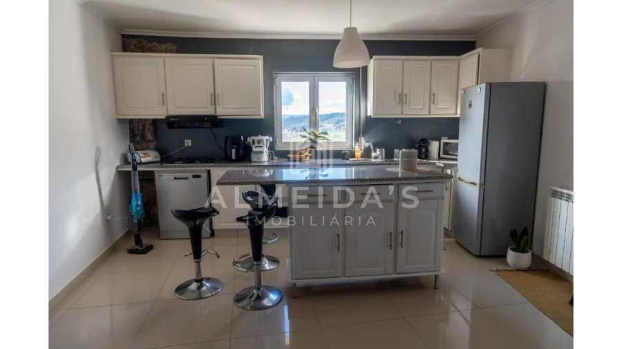 Moradia T3 para Venda em Loivos e Póvoa de Agrações Foto 4