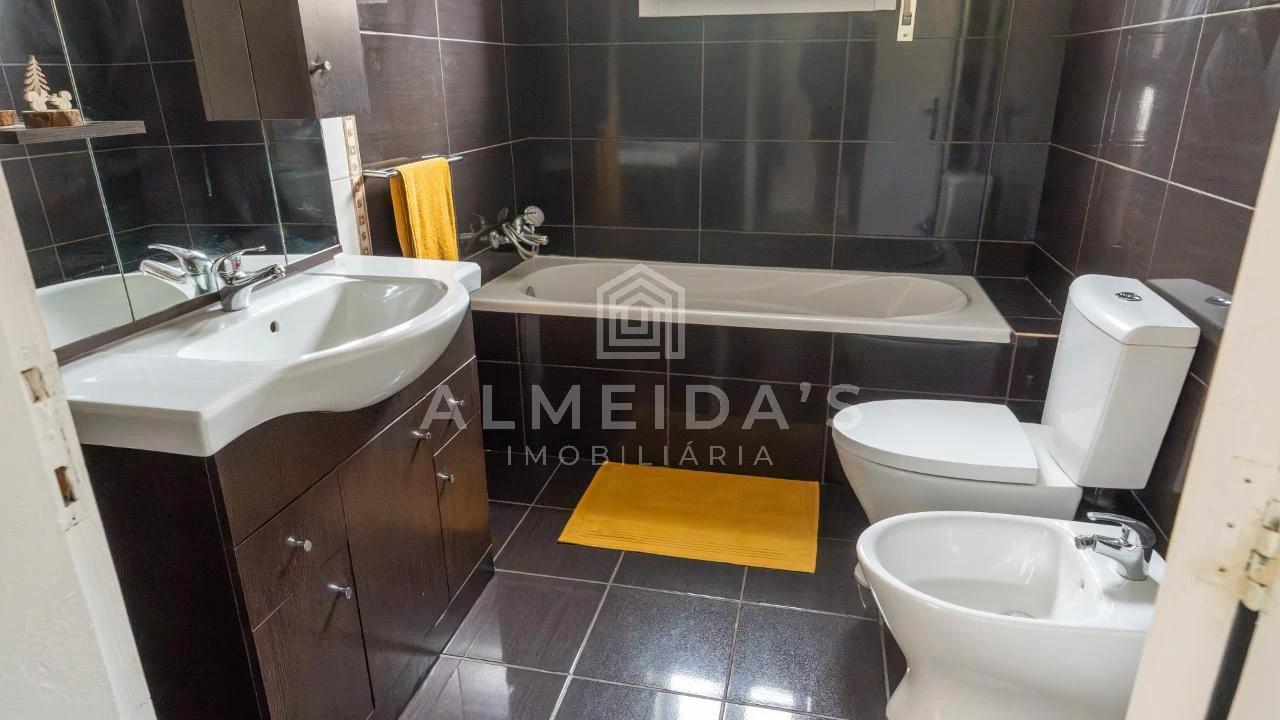 Moradia T3 para Venda em Loivos e Póvoa de Agrações Foto 11