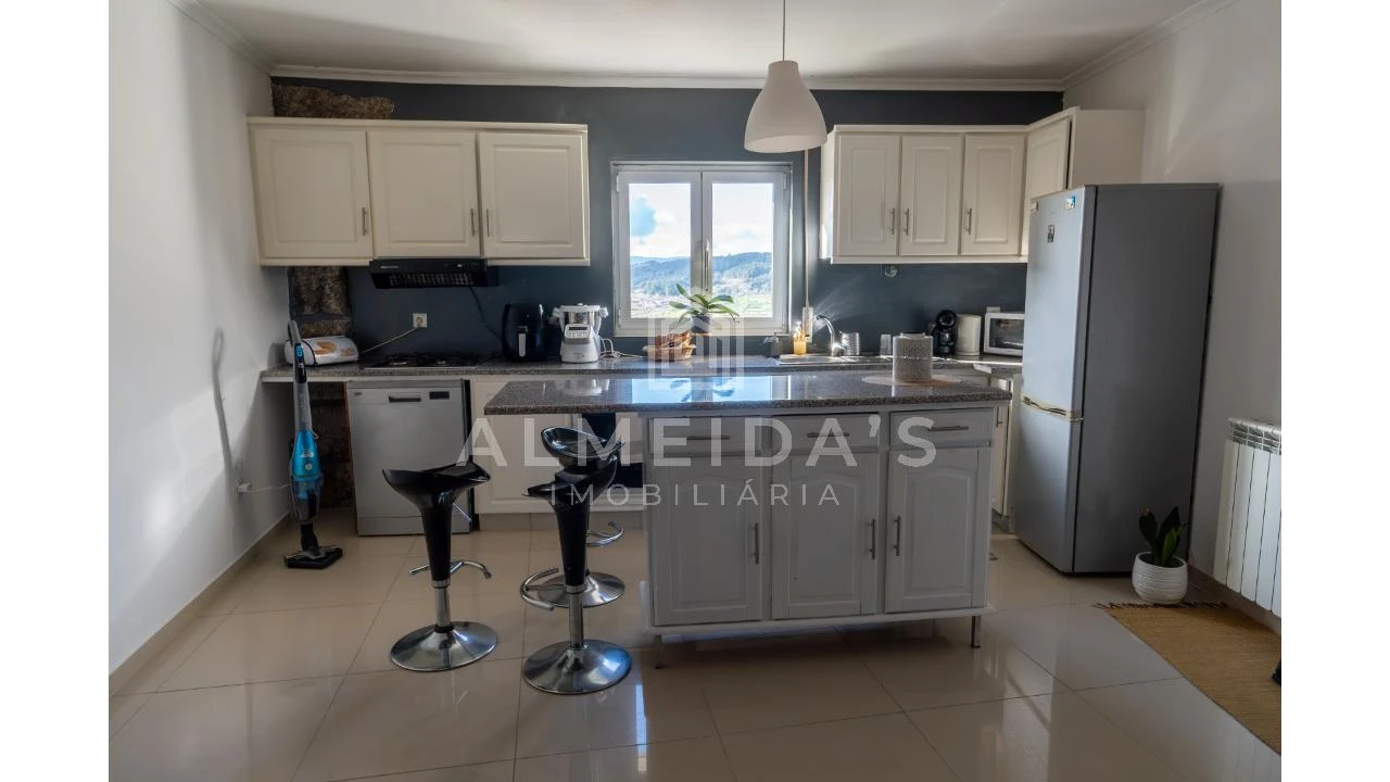 Moradia T3 para Venda em Loivos e Póvoa de Agrações Foto 4