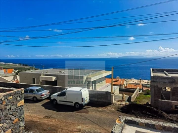 Moradia T3 para Venda em Santa Cruz