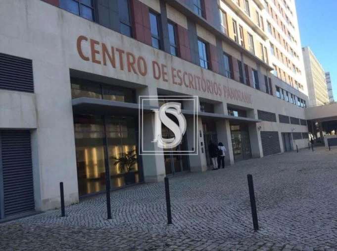 Escritório para Venda em Parque das Nações Foto 2