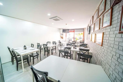 Negócio para Trespasse em Póvoa de Santa Iria e Forte da Casa