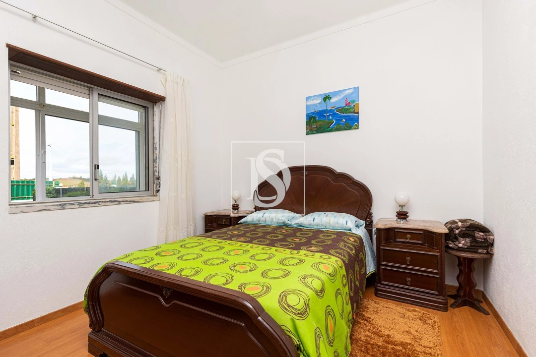 Moradia T3 para Venda em Santo Quintino Foto 11