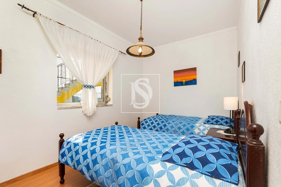 Moradia T3 para Venda em Santo Quintino Foto 10