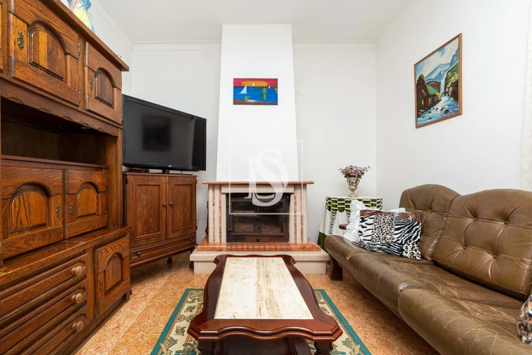 Moradia T3 para Venda em Santo Quintino Foto 8