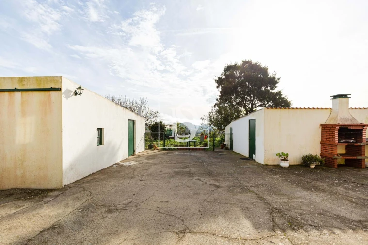 Moradia T3 para Venda em Santo Quintino Foto 25