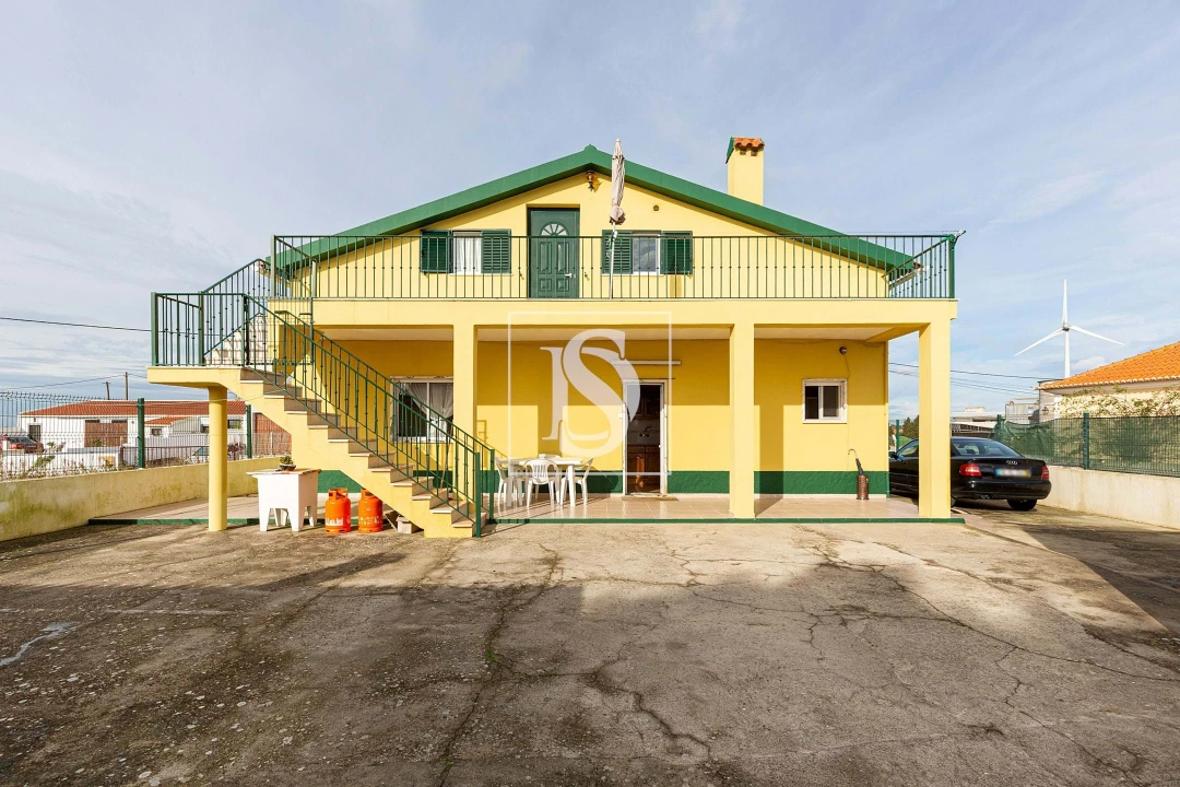 Moradia T3 para Venda em Santo Quintino Foto 5