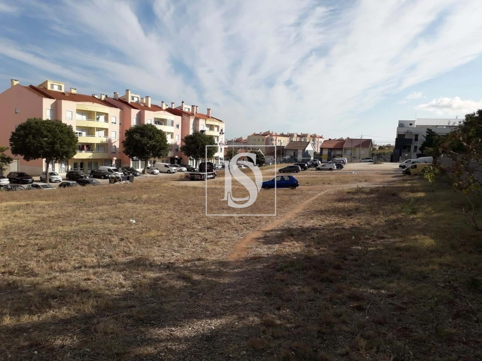 Terreno para Venda em Vialonga Foto 4