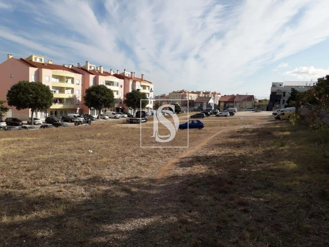 Terreno para Venda em Vialonga Foto 4