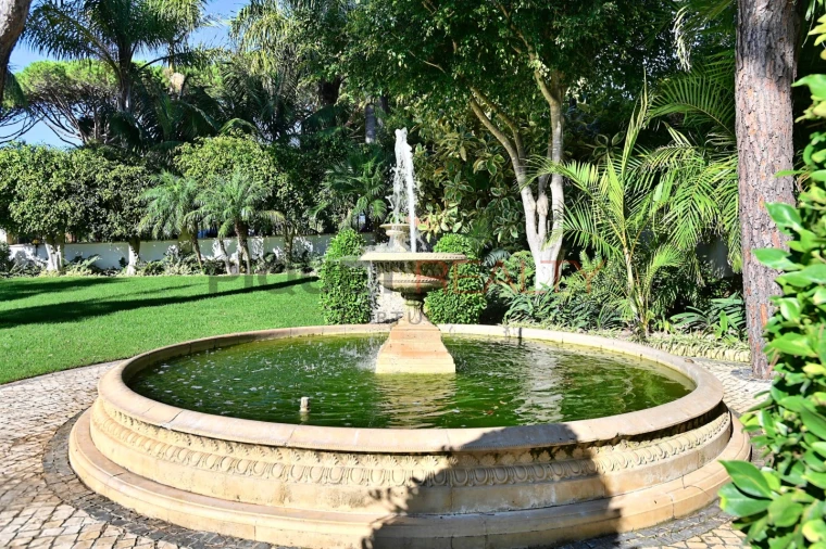 Moradia T6 para Venda em Cascais e Estoril Foto 31