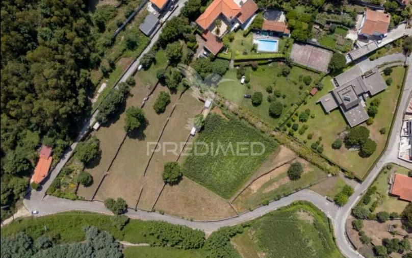 Terreno para Venda em Alheira e Igreja Nova Foto 2