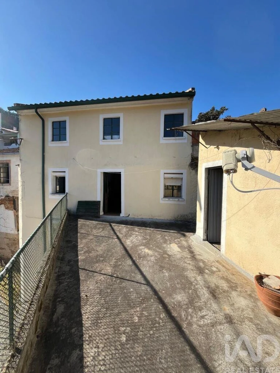 Moradia T4 para Venda em Sobreira Formosa e Alvito da Beira Foto 23