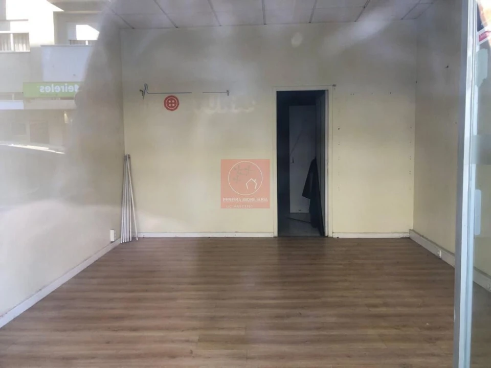 Prédio para Venda em Arcozelo Foto 6