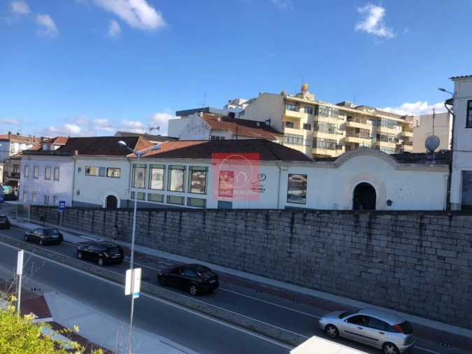 Prédio para Venda em Arcozelo Foto 21