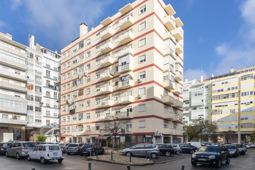 Apartamento T3 para Venda em Benfica Foto 29