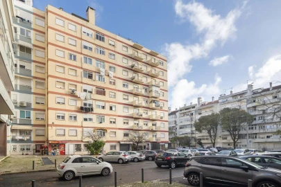Apartamento T3 para Venda em Benfica