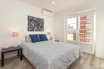 Apartamento T3 para Venda em Benfica