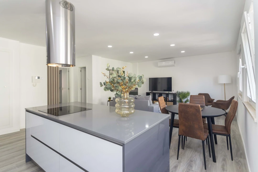 Apartamento T3 para Venda em Benfica Foto 5