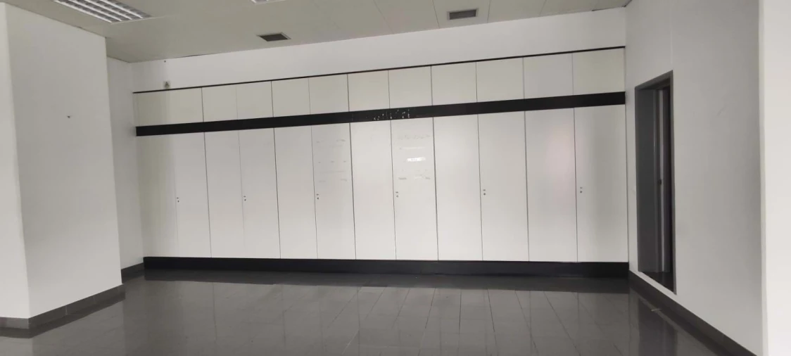 Escritório para Arrendamento em Ponta Delgada (São Sebastião) Foto 3