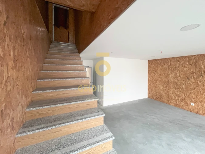 Armazém para Venda em Cete Foto 14