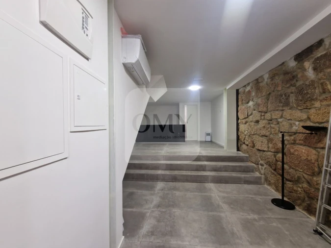 Loja para Arrendamento em Nossa Senhora da Conceição, São Pedro e São Dinis Foto 1