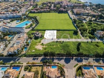 Terreno para Venda em Lagos (São Sebastião e Santa Maria)