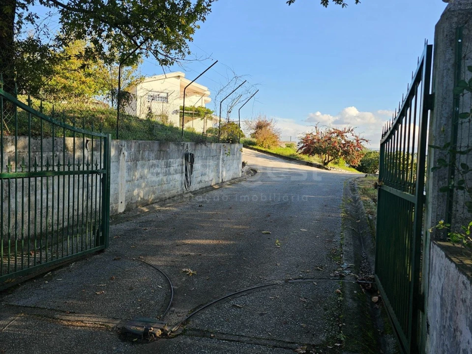 Quinta T5 para Venda em Ázere e Covelo Foto 54