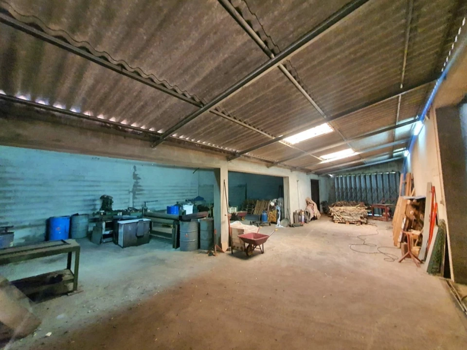 Armazém para Venda em Bougado (São Martinho e Santiago) Foto 9