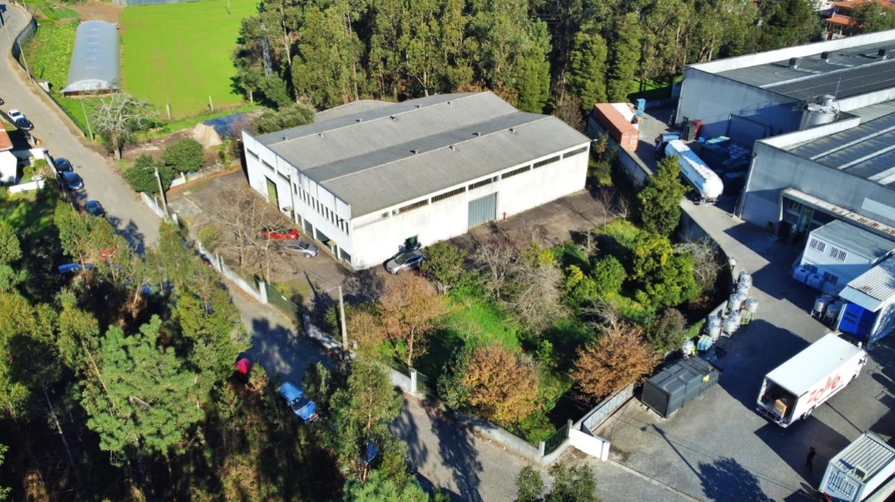 Armazém para Venda em Bougado (São Martinho e Santiago) Foto 2