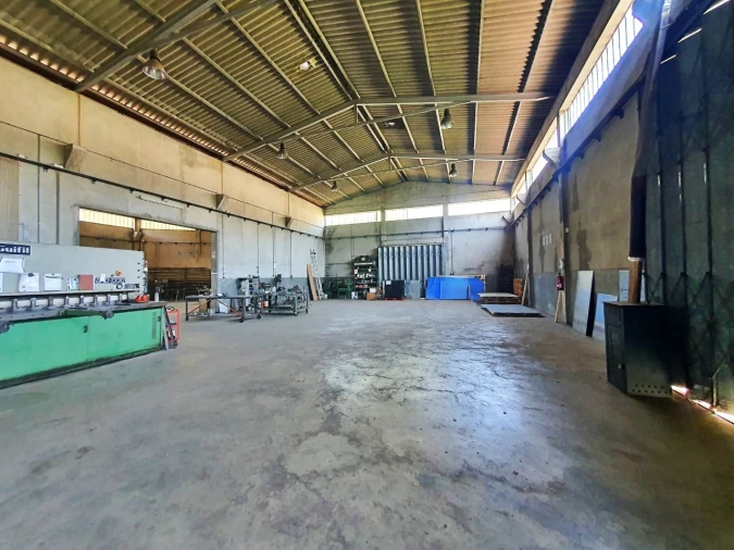 Armazém para Venda em Bougado (São Martinho e Santiago) Foto 4