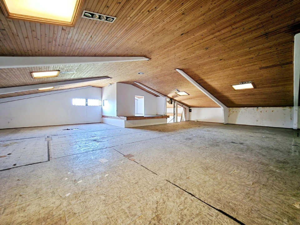 Armazém para Arrendamento em Maceda Foto 3