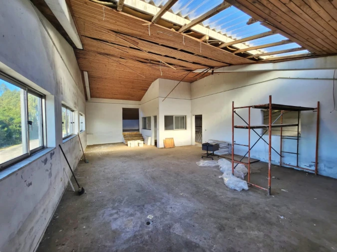 Armazém para Arrendamento em Maceda Foto 3