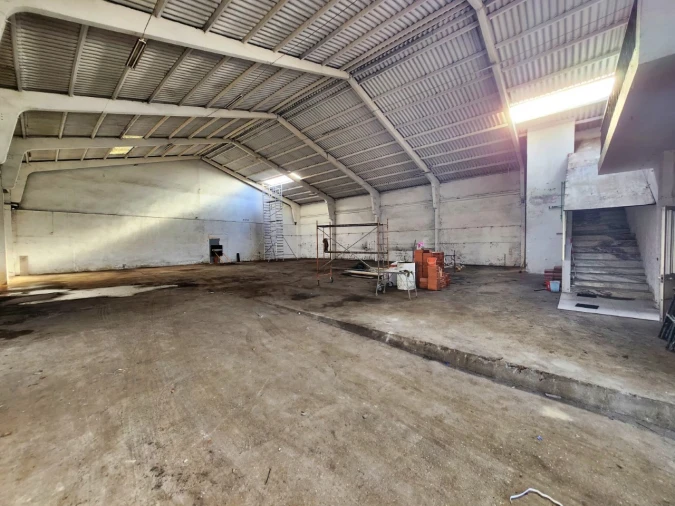 Armazém para Arrendamento em Maceda Foto 3