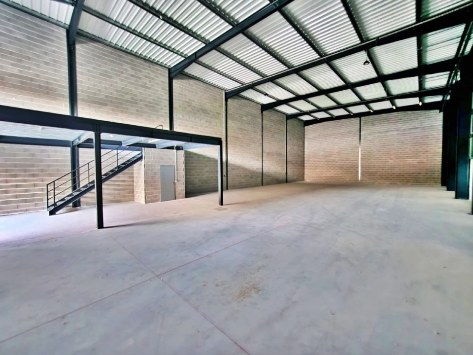 Armazém para Venda em Marco Foto 5