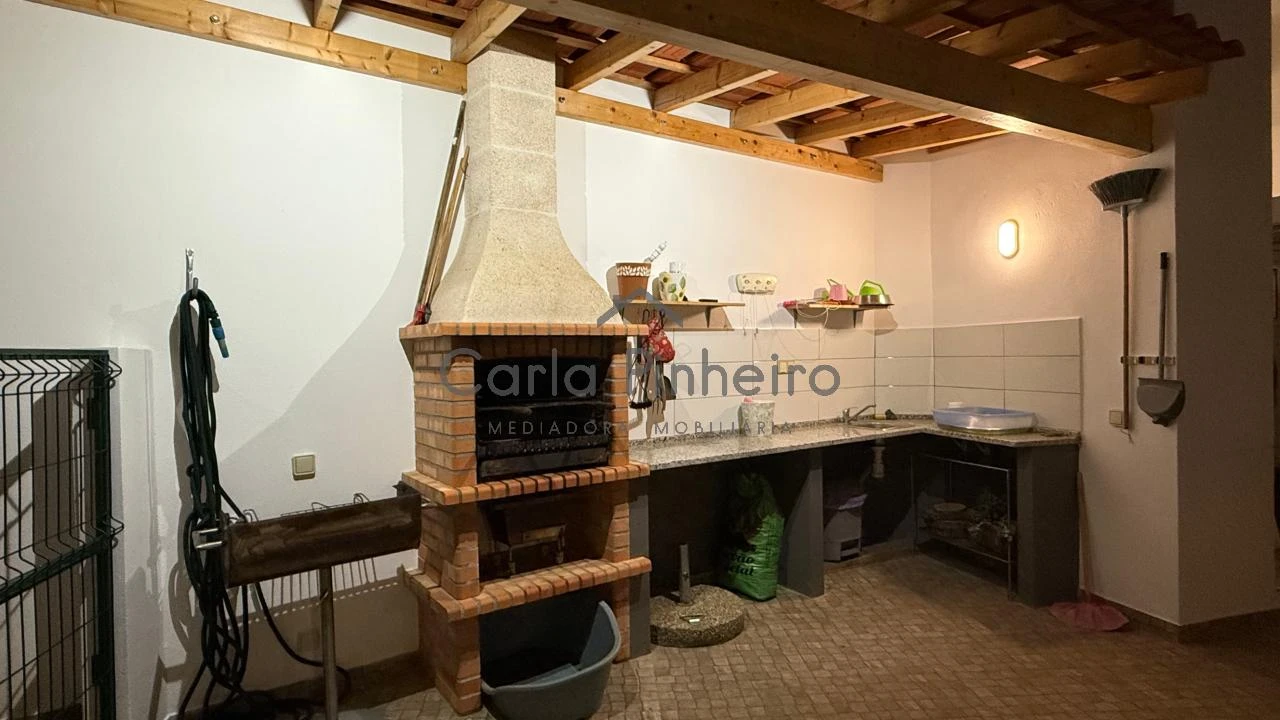 Moradia T4 para Venda em Cercal Foto 13