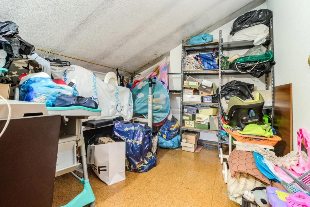 Moradia T5 para Venda em Mina de Água Foto 44