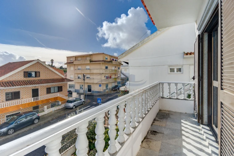 Moradia T5 para Venda em Mina de Água Foto 8