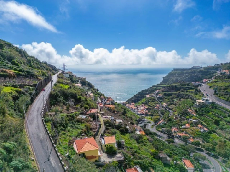 Terreno para Venda em Calheta Foto 4