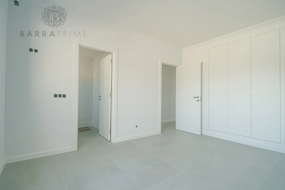 Moradia T4 para Venda em Silves Foto 7